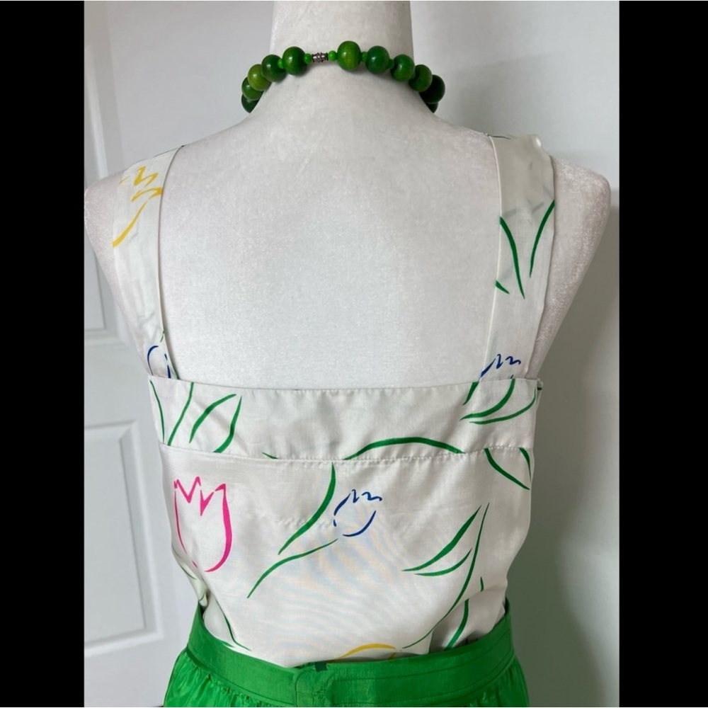 Vintage Green Satin Midi Skirt w Floral Top & Statement Belt – 60s Inspired - Picture 12 of 16